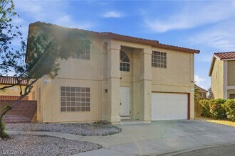 Building Photo - 808 Majestic Rock Cir