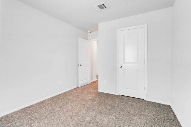 Building Photo - Beautiful 3/2 in New Braunfels