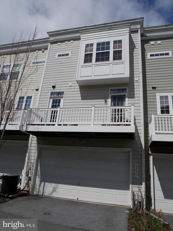 Building Photo - 2202 Leesborough Dr