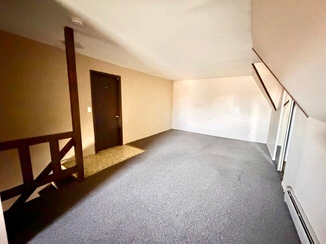 Building Photo - 1105 Morton Ave