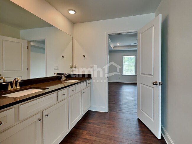 Building Photo - 738 Alcovy Ml Pk