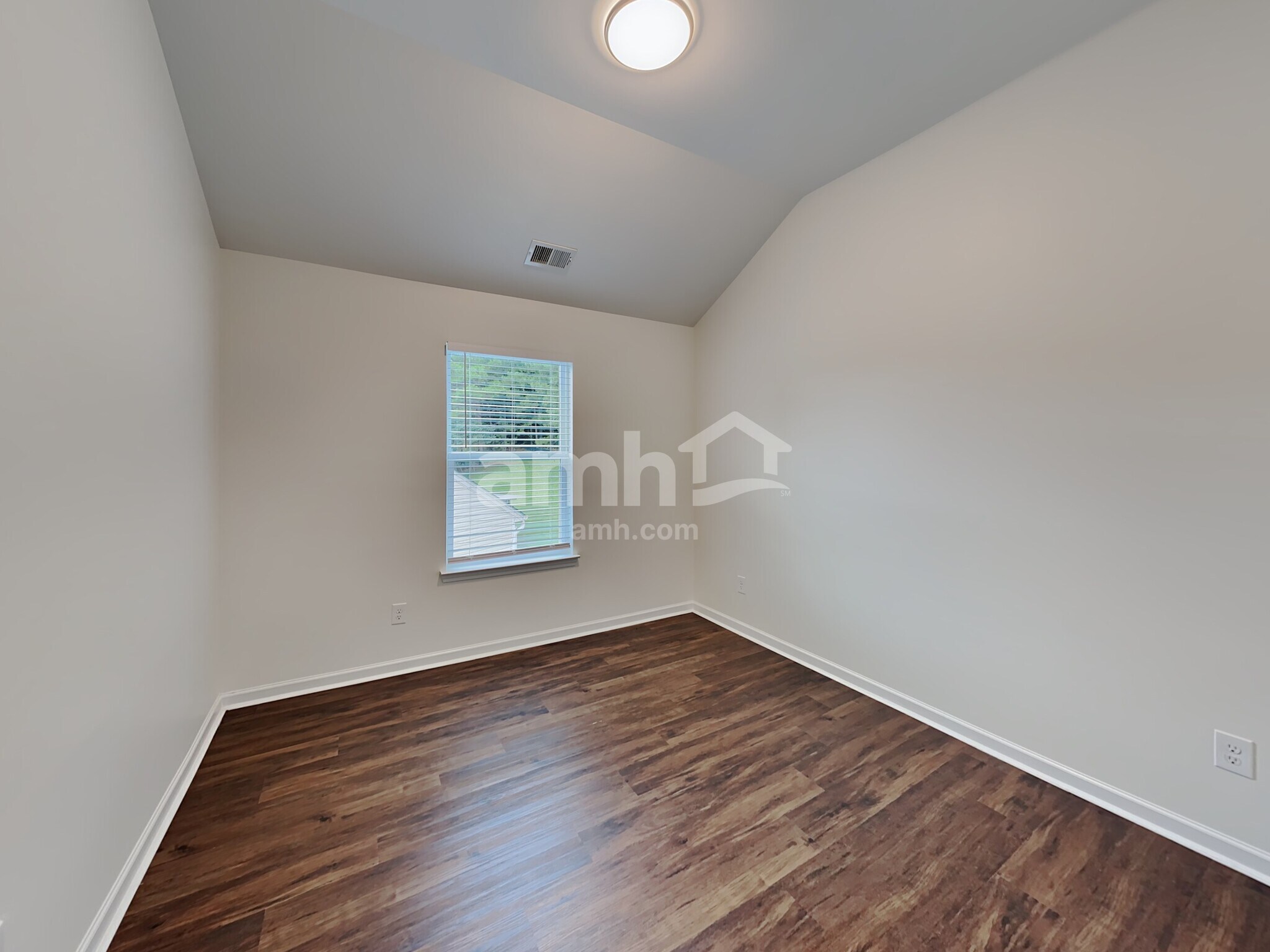 Building Photo - 1386 Key Manor Ln