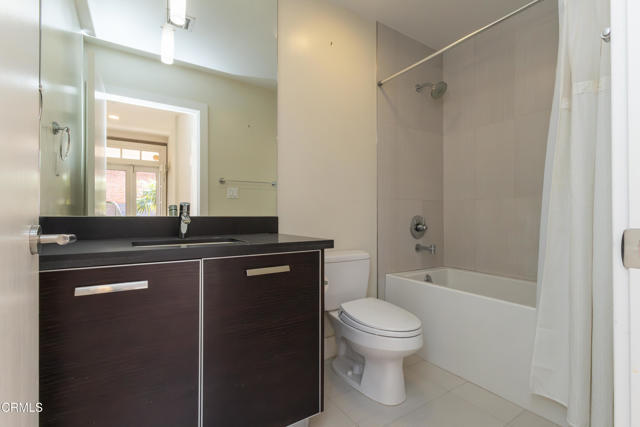 Building Photo - 139 S Los Robles Ave