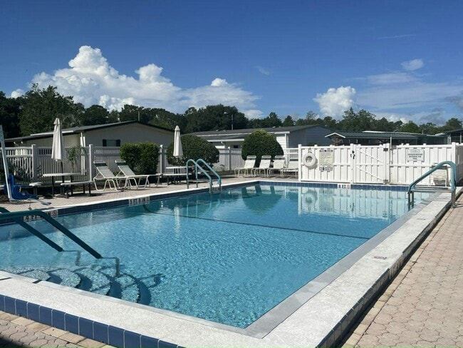 Building Photo - 3070 SW 108th Pl