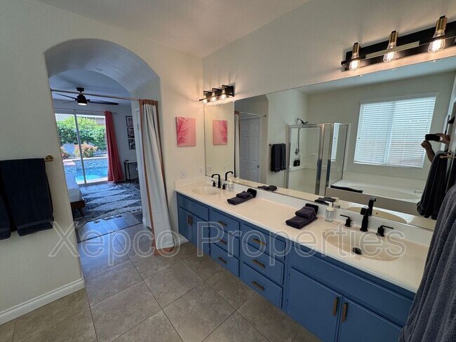 Building Photo - 80746 Diamondback Trail