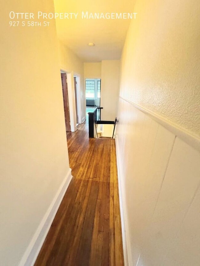 Building Photo - 3BR/1BA West Philly Home with Spacious Pat...