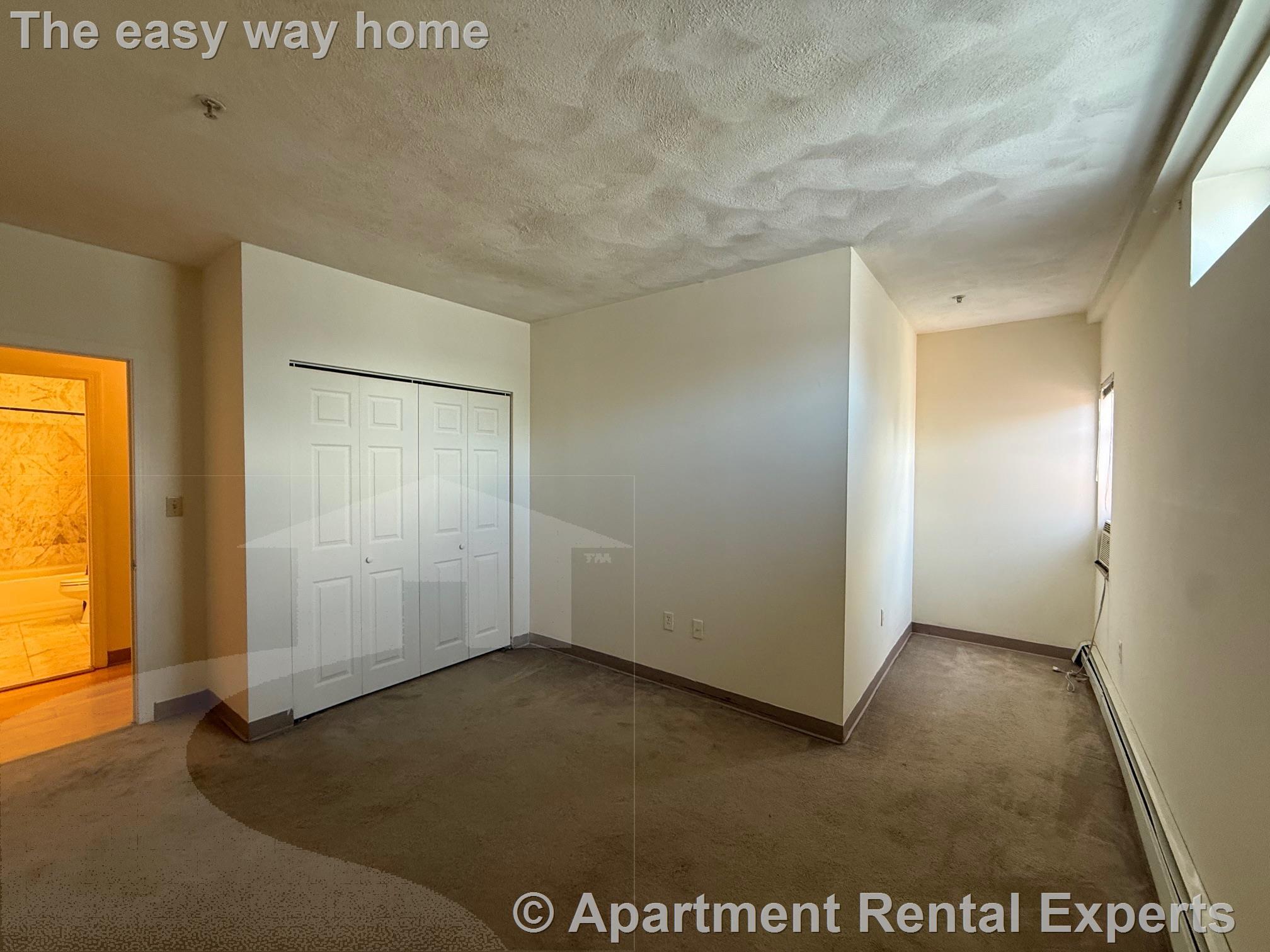 Building Photo - 373 Highland Ave