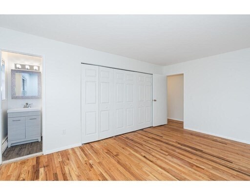 Building Photo - 23 Regency Park Dr