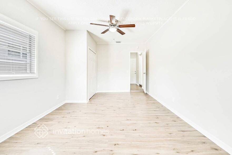 Building Photo - 5506 Perrine Dr