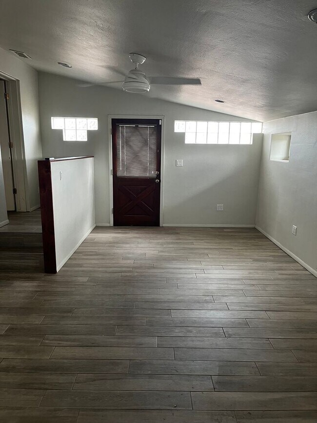 Building Photo - Unfurnished, 1-year long-term rental