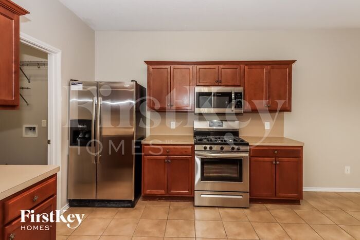 Building Photo - 230 Silver Ripple Dr