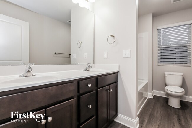 Building Photo - 9418 Blue Knoll Ct