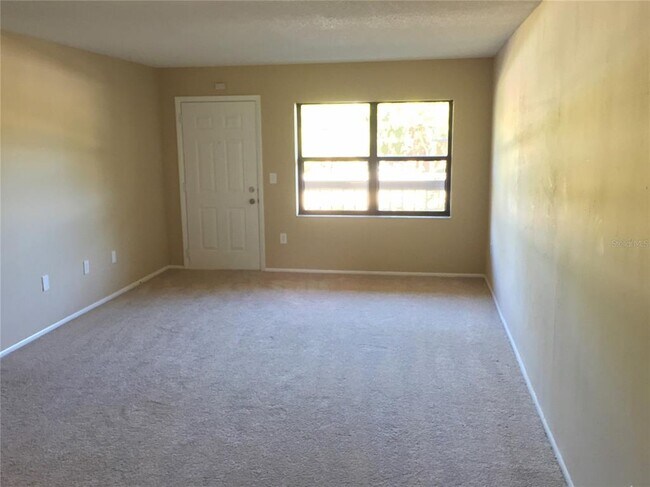 Building Photo - 315 30th Ave W