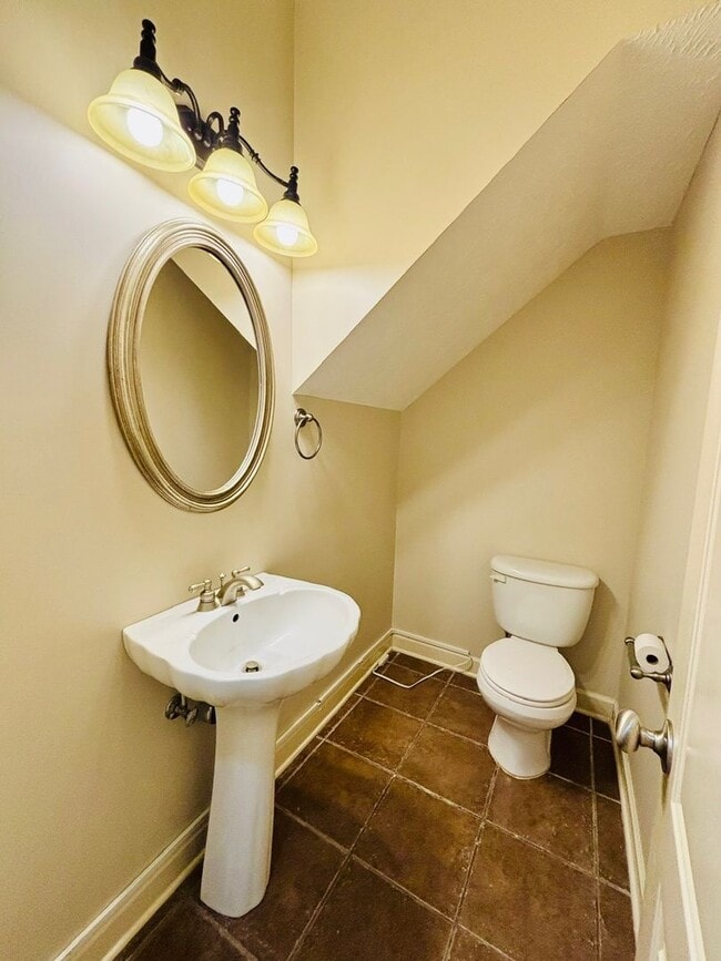 Building Photo - Walnut Trace Subdivision