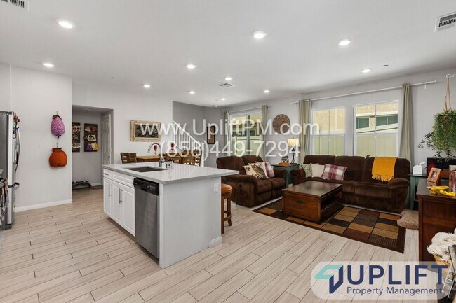 Building Photo - 1362 Palo Verde Way