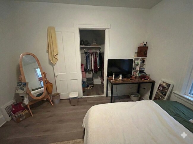 Building Photo - 217 N Livingston St