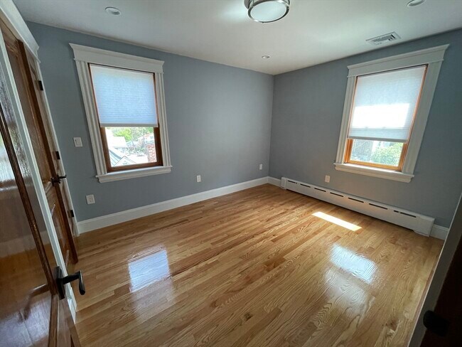 Building Photo - 46 Gerrish St