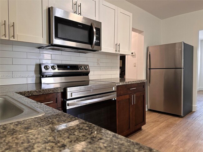 Primary Photo - 2335 NW 43rd St