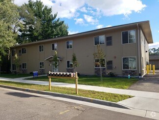 Exterior - 2421 Sessions St