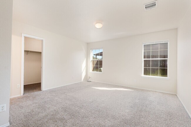 Building Photo - Highland Farms~Single Story 3 Bedroom with...