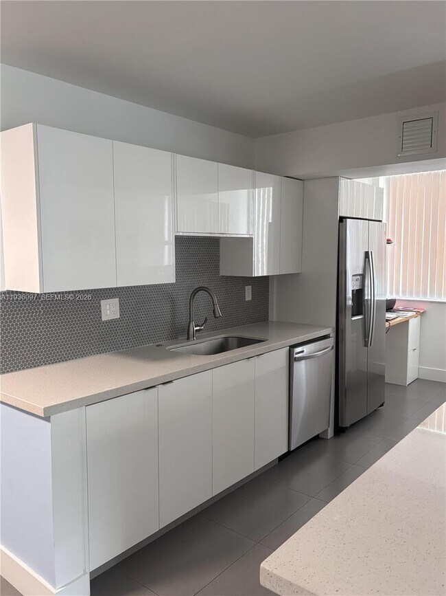 Building Photo - 9501 SW 1st Ct