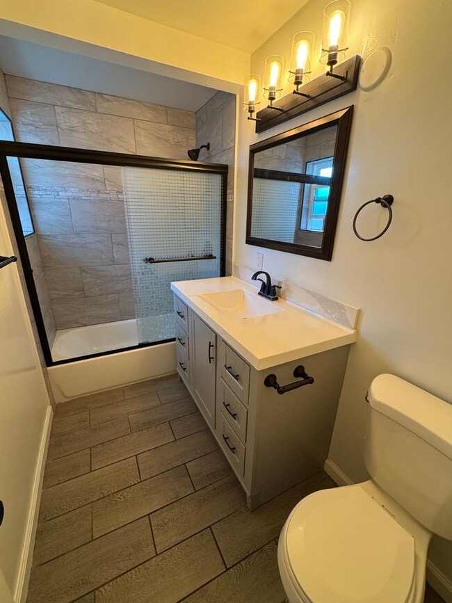 Building Photo - 4 Bedroom House in El Cajon