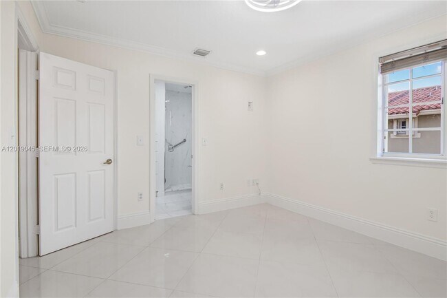 Building Photo - 7773 SW 94th Ln