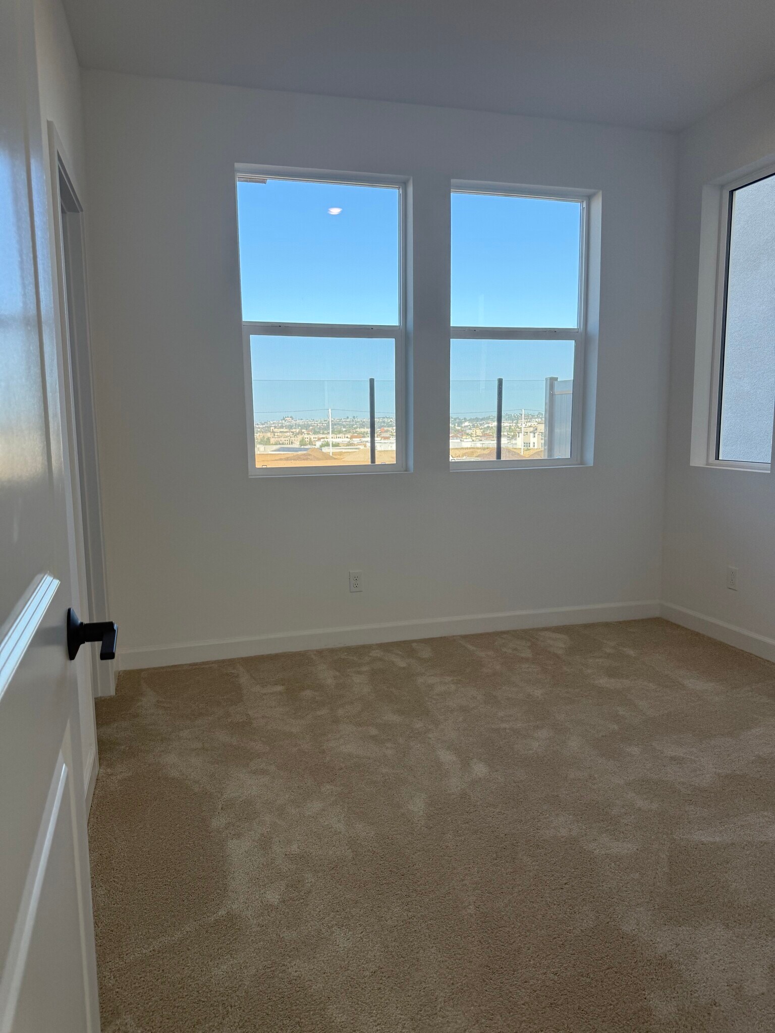 Building Photo - 424 Bunsen St