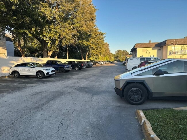 Building Photo - 8475 SW 94th St