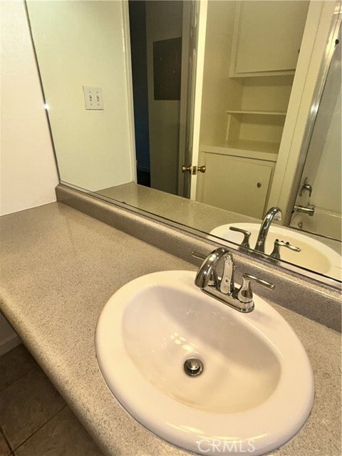 Building Photo - 504 S Ola Vista