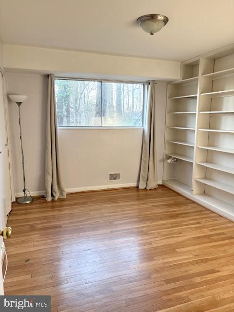 Building Photo - 10624 Kenilworth Ave