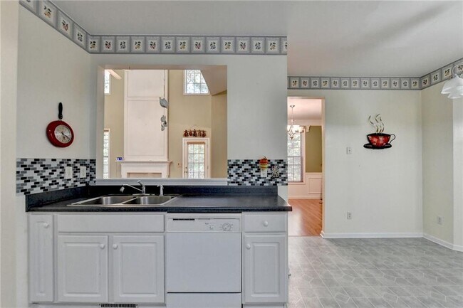 Building Photo - 236 Windy Cir