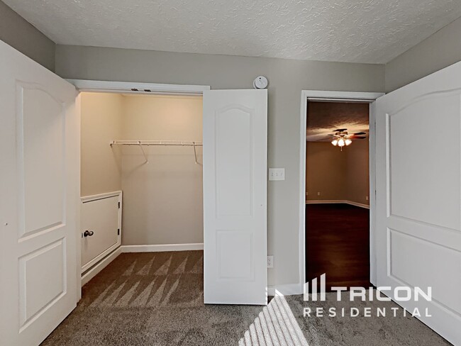 Building Photo - 1626 Beaconcrest Cir