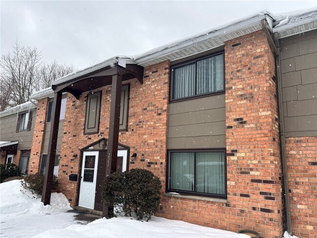 Building Photo - 223 Autumn Chapel Way