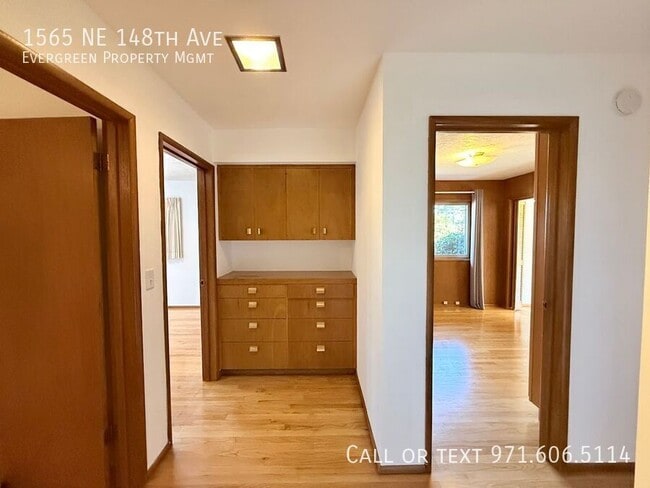 Building Photo - 1565 NE 148th Ave