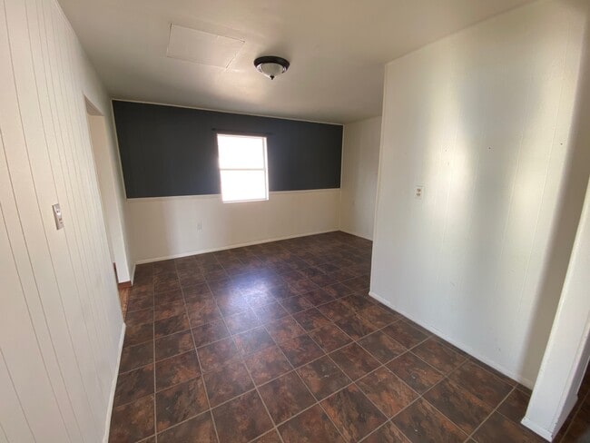Building Photo - 127 El Rancho Dr