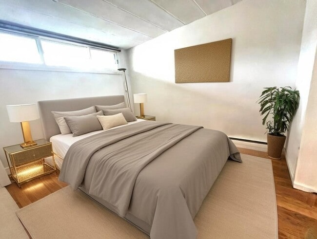 Building Photo - 345 Harvard St