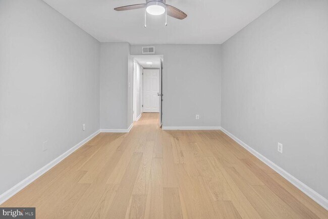 Building Photo - 8001 Chanute Pl