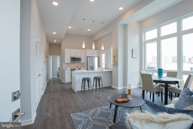 Building Photo - 1534 Ridge Ave