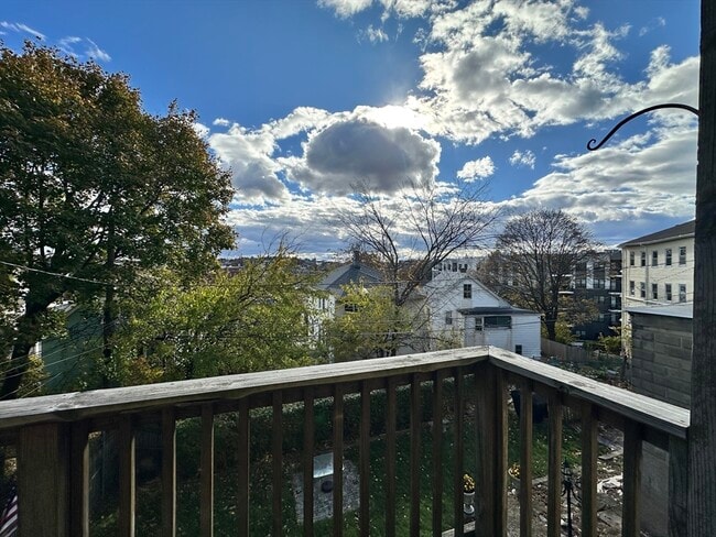 Building Photo - 18 Gage St