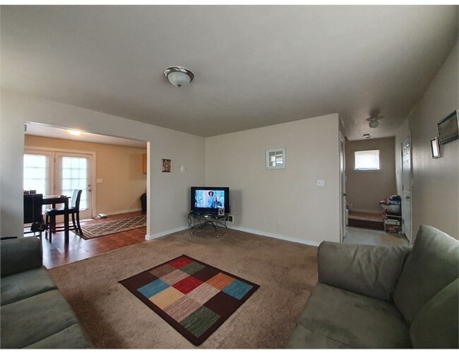 Primary Photo - 16515 Lipton Ave
