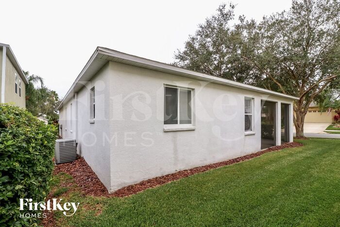 Building Photo - 1080 Clearpointe Way