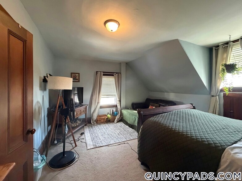 Building Photo - 80 Cranch St