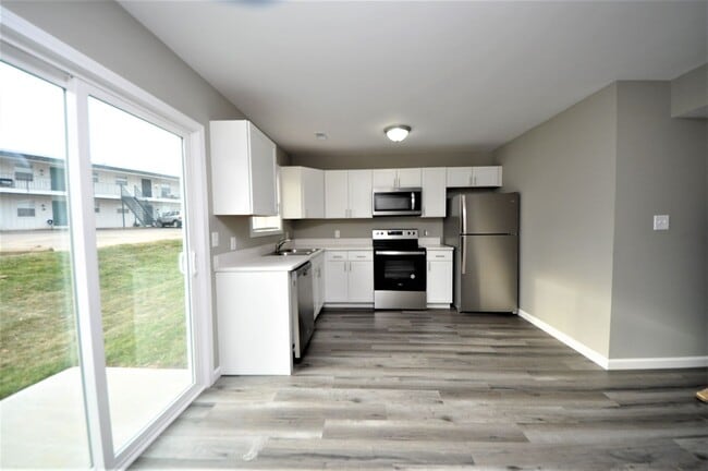 Building Photo - 1056 Arlington Way