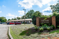 Building Photo - 109 Louella Dr