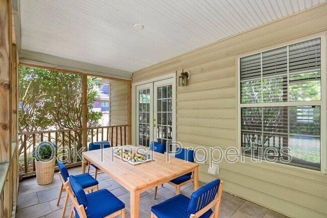 Building Photo - 2284 Kings Gate Ln