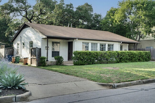 Primary Photo - 1208 Shelley Ave