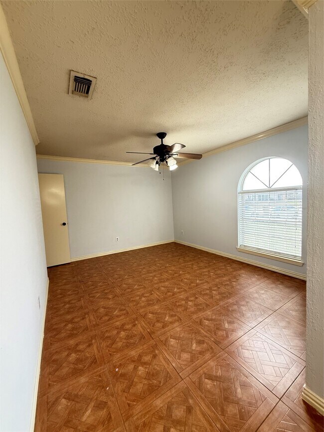 Building Photo - 8507 Clover Land Ct