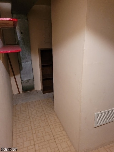 Building Photo - 28 Sunrise Dr