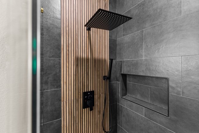 Building Photo - 4206 Kewanee St